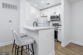 56 Crestmont Dr in Mantua, NJ - Building Photo - Building Photo