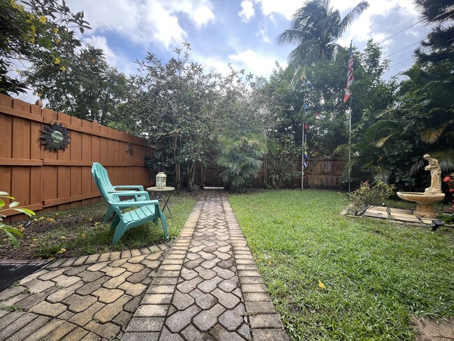 1008 NE 16th Pl in Fort Lauderdale, FL - Building Photo - Building Photo