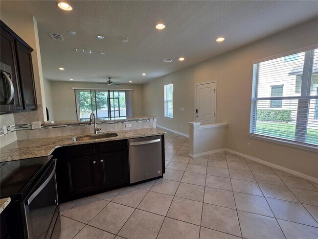 1069 Pavia Dr in Apopka, FL - Building Photo - Building Photo