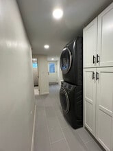 1802 2nd St NW, Unit B in Washington, DC - Foto de edificio - Building Photo