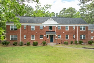 Haymount Historic Apartments in Fayetteville, NC - Foto de edificio - Building Photo