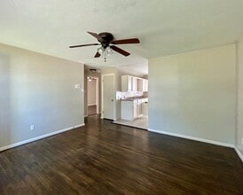 4545 S Laclede St in Wichita, KS - Building Photo - Building Photo