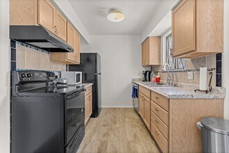 3618 Heritage Pkwy in Dearborn, MI - Building Photo - Building Photo