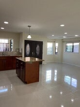 3486 Paalea St in Honolulu, HI - Foto de edificio - Building Photo