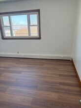 64 Perkins St, Unit Apt 2 in Gloucester, MA - Foto de edificio - Building Photo