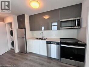 60 Frederick St in Kitchener, ON - Building Photo - Building Photo