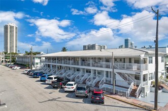 330 74th St in Miami Beach, FL - Building Photo - Building Photo