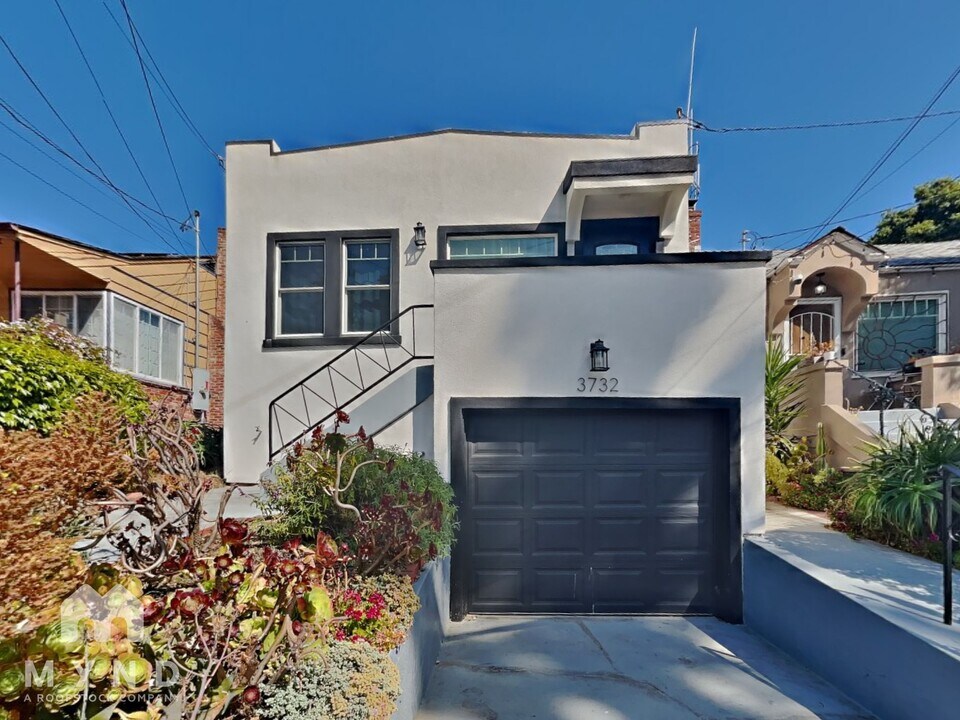 3732 Buell St in Oakland, CA - Building Photo