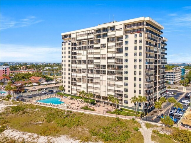 3820 Gulf Blvd in St Pete Beach, FL - Building Photo - Building Photo