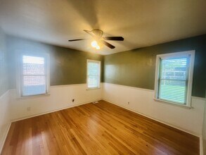 2216 Downing St in The Village, OK - Building Photo - Building Photo