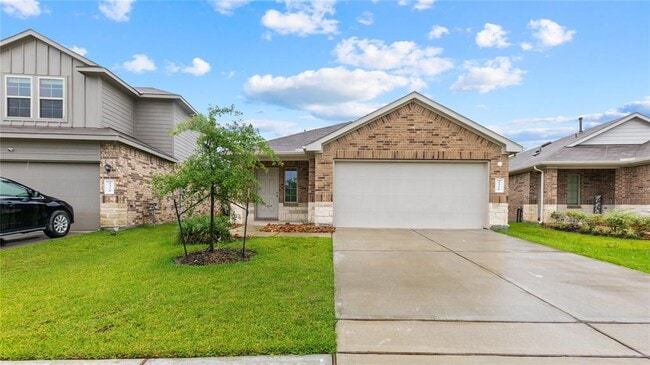 property at 2326 Spruce Clf Ln