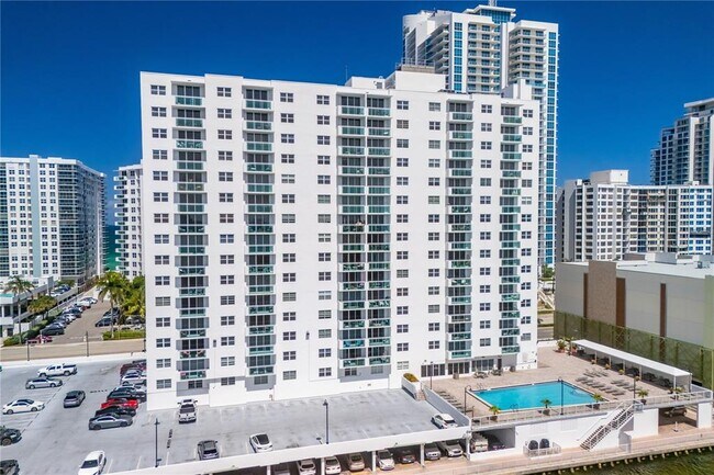 property at 3000 S Ocean Dr