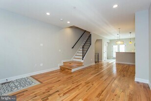 2052 Gerritt St in Philadelphia, PA - Building Photo