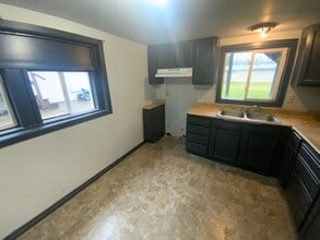 1420 Cleveland Ave in Danville, IL - Building Photo - Building Photo