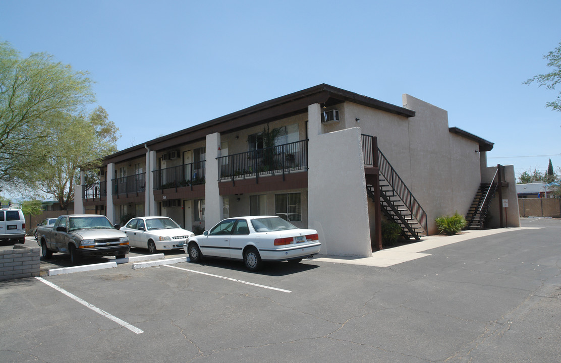 Camino Villas Apartment in Tucson, AZ - Foto de edificio