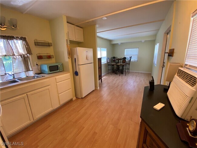 property at 5687 Meadowlark Ln