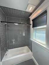 8 Harding Pl in New Haven, CT - Building Photo - Building Photo