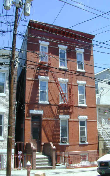 554 59th St in West New York, NJ - Building Photo - Building Photo