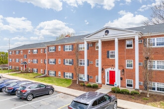 Society Hill at Lehigh Park in Allentown, PA - Foto de edificio - Building Photo