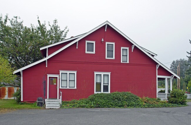 1206 E Main Ave in Puyallup, WA - Building Photo - Building Photo