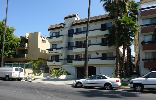 Villa Granada Apartments in Los Angeles, CA - Building Photo - Building Photo