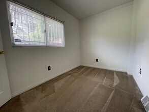 212 Coltart Ave in Pittsburgh, PA - Building Photo - Building Photo