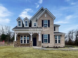 202 Marin Dr in Hendersonville, TN - Building Photo