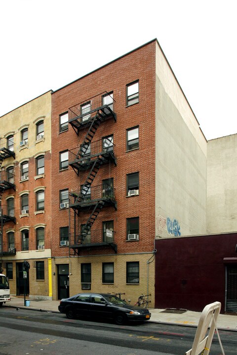 171 Attorney St in New York, NY - Building Photo