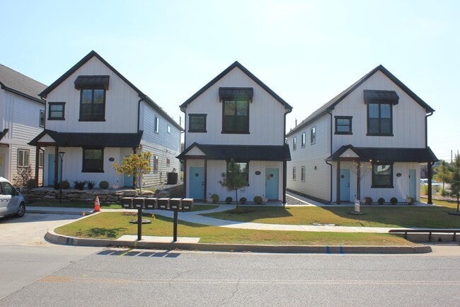 property at 529 W Dallas St
