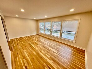 171 E Van Buren St in Elmhurst, IL - Building Photo - Building Photo