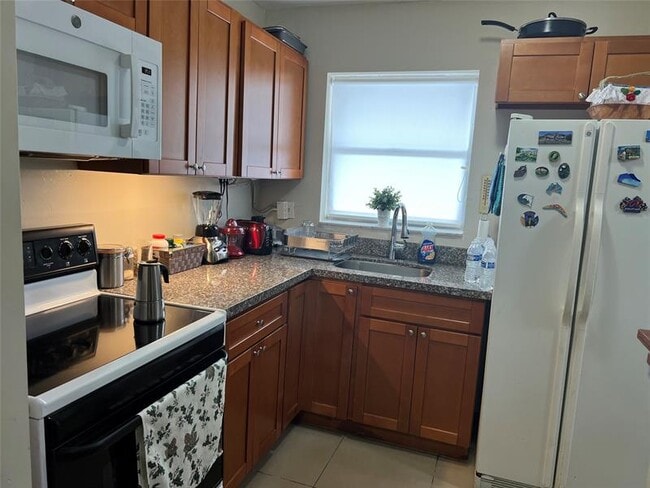 property at 8135 Sunrise Lakes Blvd
