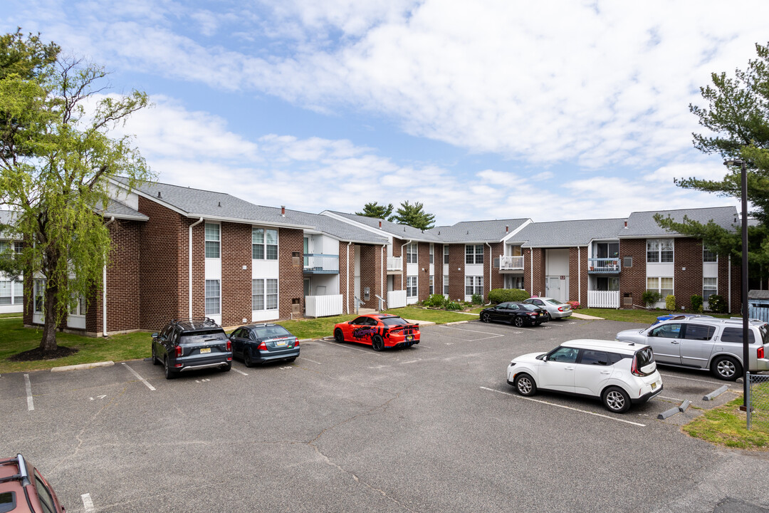 Arbor Green in Beverly, NJ - Building Photo