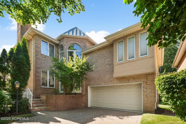 property at 237 Grand Cypress Ct