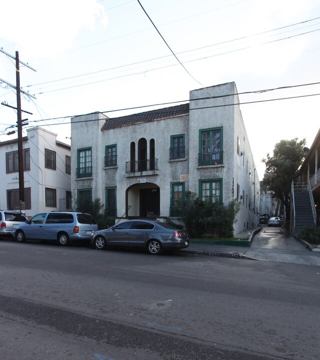 330 Witmer St in Los Angeles, CA - Building Photo