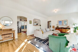 4385 Scandia Way in Los Angeles, CA - Building Photo - Building Photo