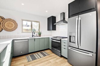 266 Gloxina St in Encinitas, CA - Building Photo - Building Photo