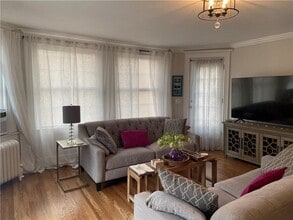 224 Bedford Rd in Pleasantville, NY - Building Photo - Building Photo