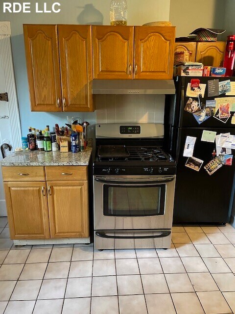 158 Kelton St, Unit 1 in Boston, MA - Building Photo