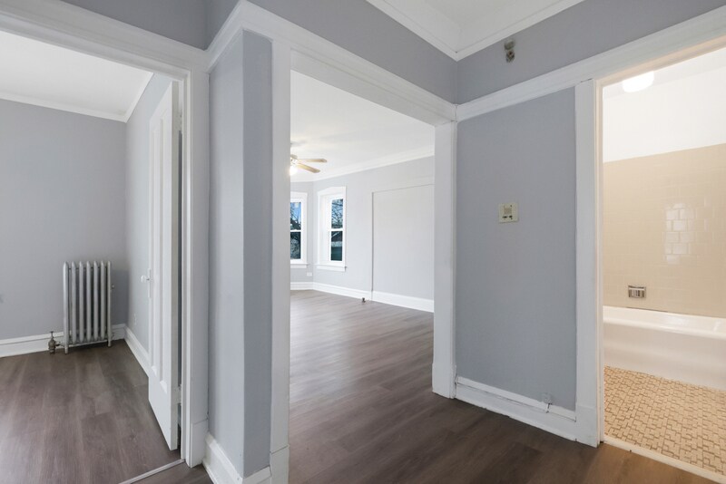 1401 W 80th St in Chicago, IL - Building Photo