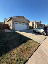 867 Fieldview Ave in El Centro, CA - Building Photo - Building Photo