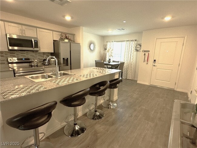 property at 2853 Tahiti Grape Wy