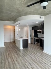 1080 W Peachtree St NW, Unit 421 in Atlanta, GA - Building Photo - Building Photo