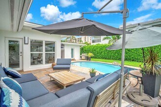 2212 NE 32nd Ave in Fort Lauderdale, FL - Building Photo - Building Photo