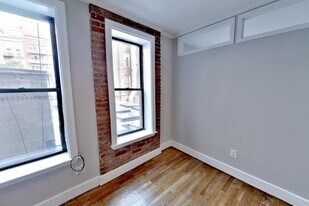 234 Mott St, Unit 2CD in New York, NY - Building Photo