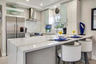 100 Venetian Dr in Delray Beach, FL - Building Photo - Building Photo