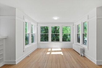 120 Keeney St in Evanston, IL - Foto de edificio - Building Photo