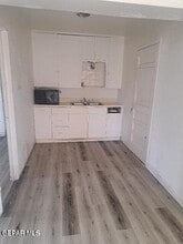 905 NE Camp St in Fabens, TX - Building Photo - Building Photo