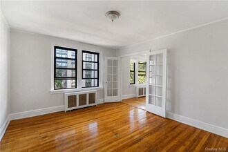 240 Martine Ave in White Plains, NY - Building Photo - Building Photo