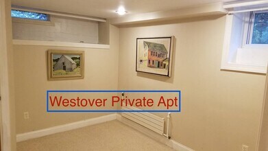 1515 N McKinley Rd, Unit Separate private Apt in Arlington, VA - Foto de edificio - Building Photo