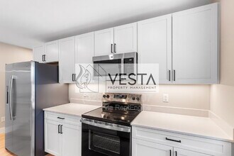 9 Silent Pl in Asheville, NC - Building Photo - Building Photo